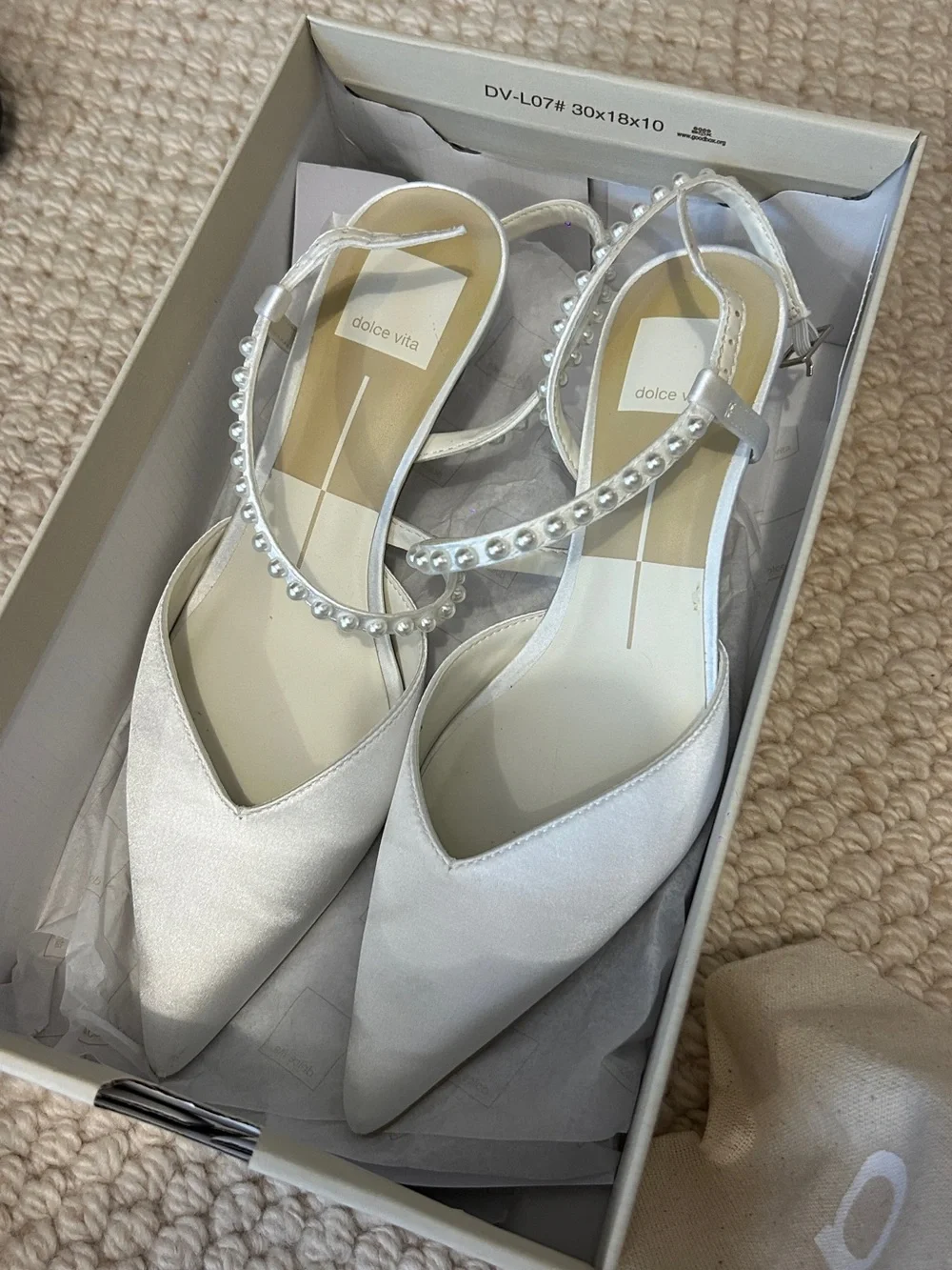 Dolce Vita White Pearl-Trim Pointed Toe Flats - Picture 1 of 4